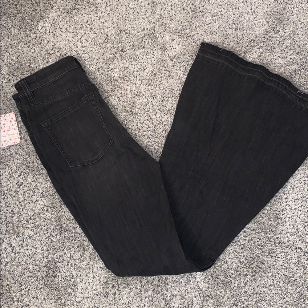 Free people size 29 Bellbottom jeans